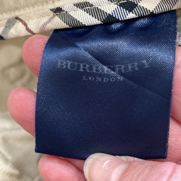 Burberry cropped khakis - Picture 8 of 16